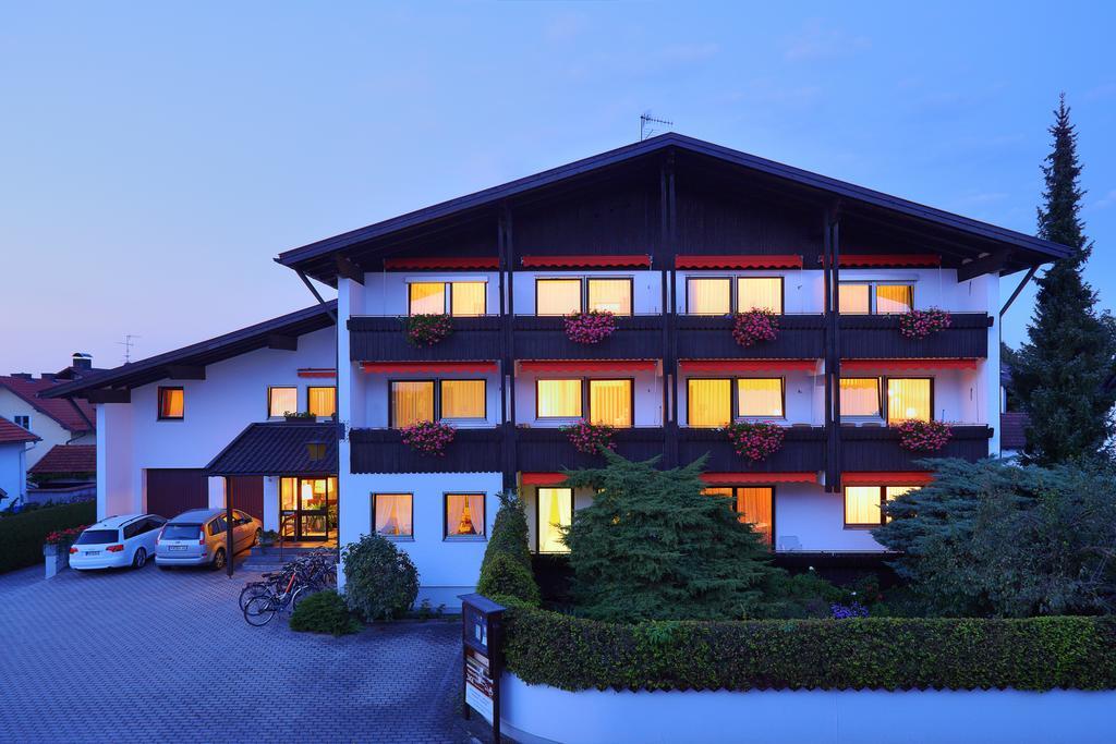 Appartementhaus Absmeier Bad Fussing Bagian luar foto